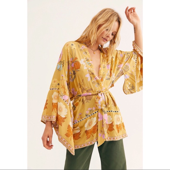 Spell Tops - Wild Blooms robe | Spell and the Gypsy Collective